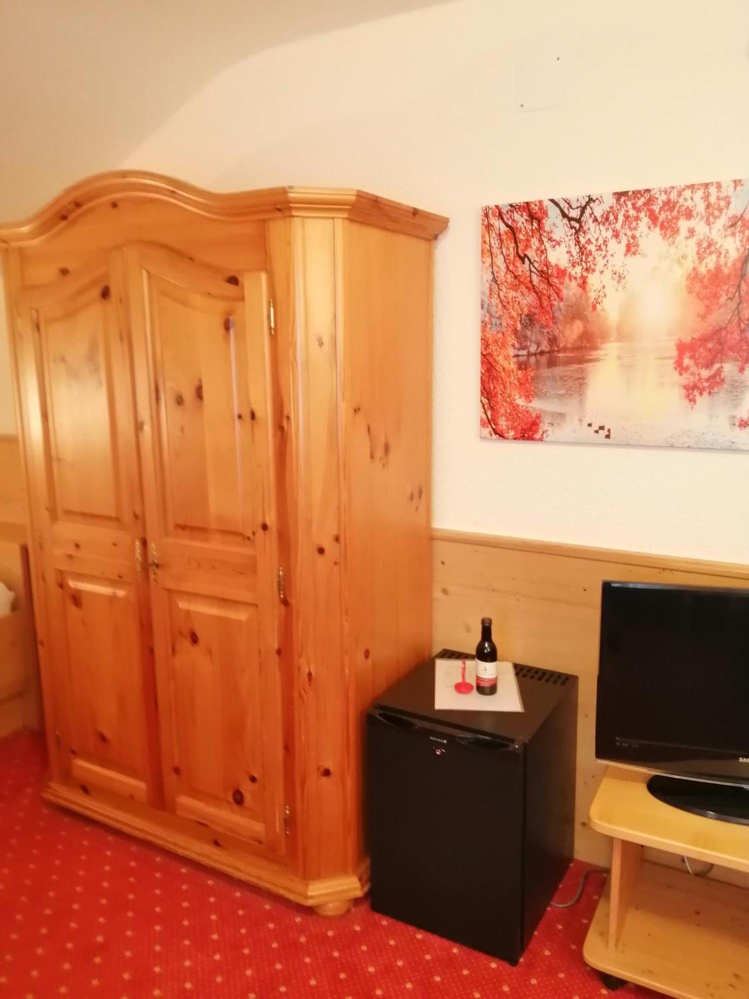 Hotel Am Kurpark Тодтмос Экстерьер фото
